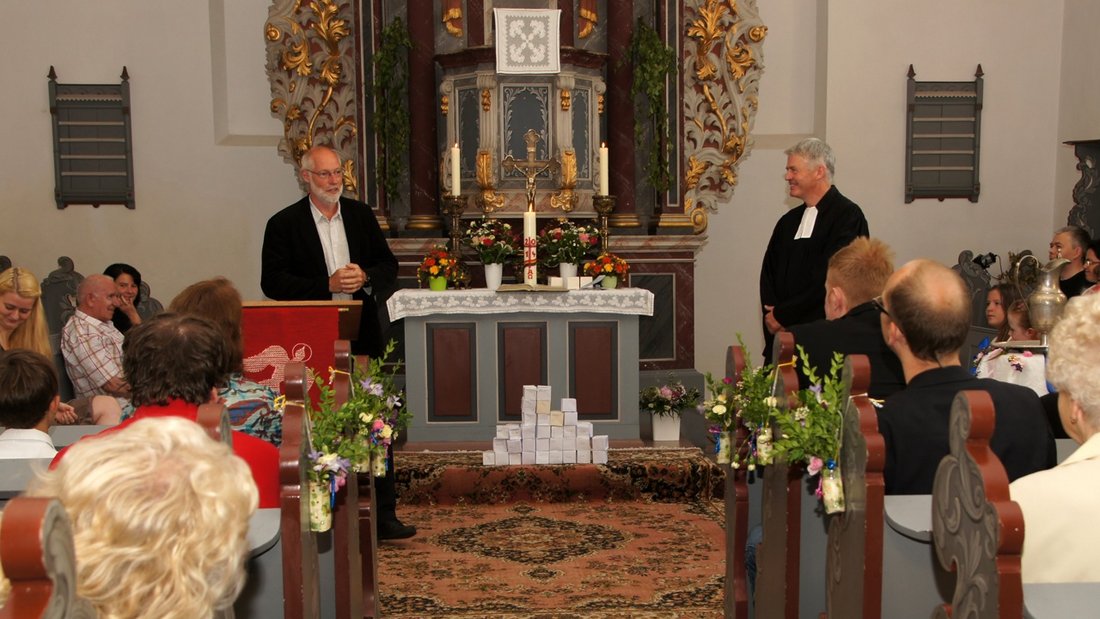Gemeindereferent Klemens Stachowiak von der katholischen Kirchgemeinde St. Georg und Pfarrer Matthias Scheufele