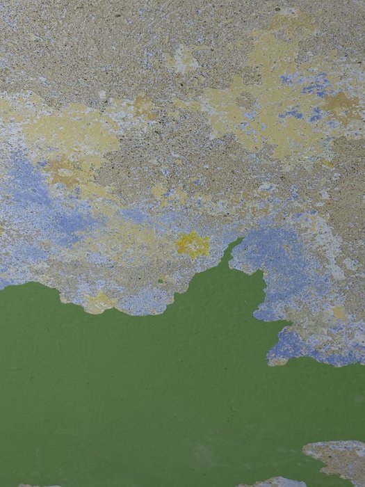 27. Mai - freigelegte Fläche in der Spitze der Apsis, zu sehen sind Fragmente der Sterne