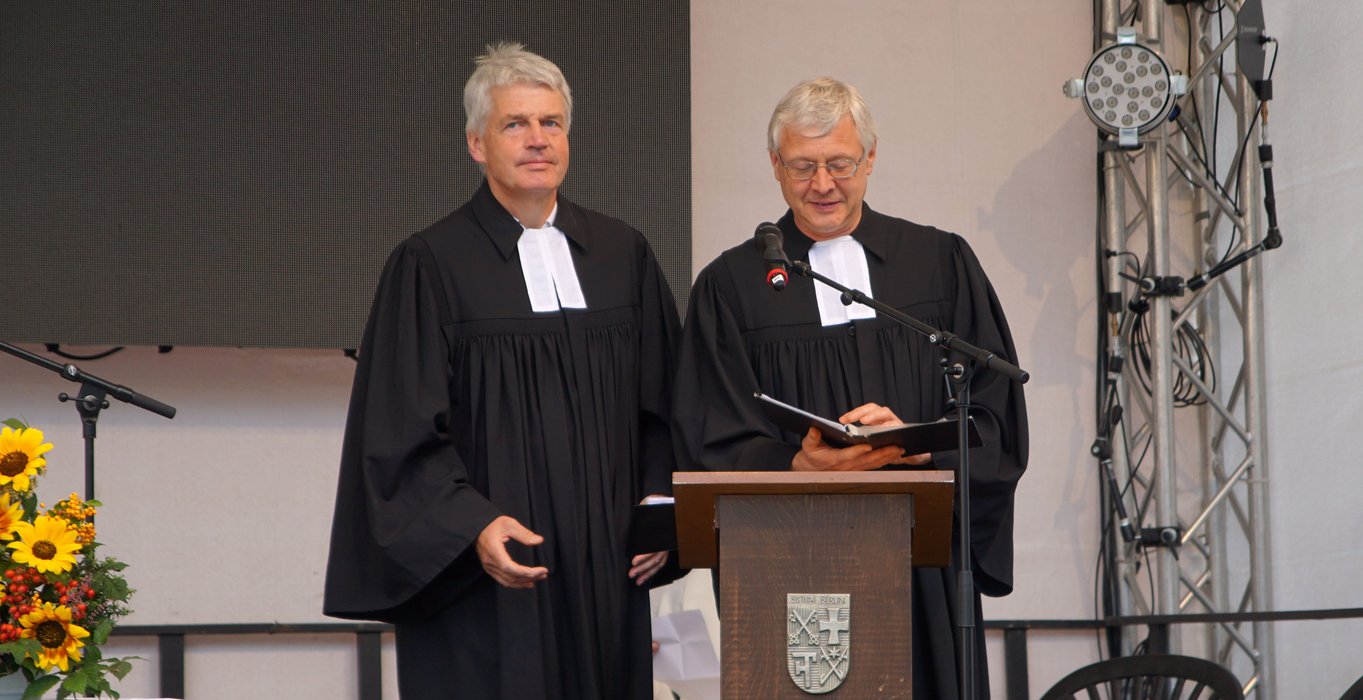 Pfarrer Matthias Scheufele und Frank Grützmann von der Kirchengemeinde Hönow