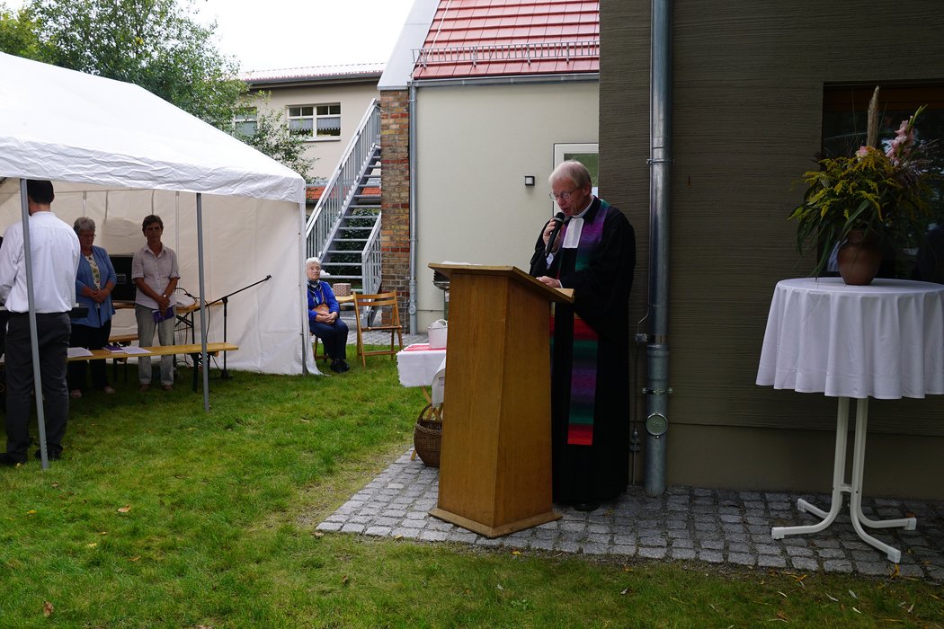 Freiluftgottesdienst mit Pfarrer Sven Täuber