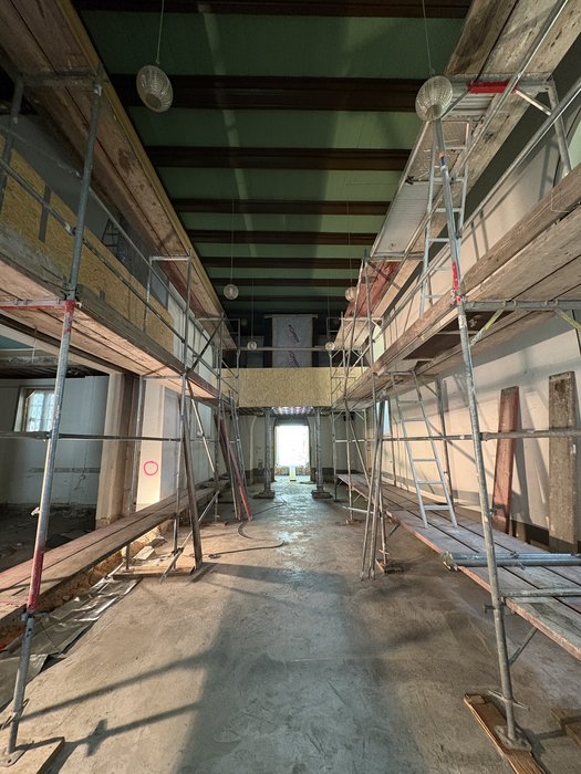 3. Juni - Einbau des Gerüsts für die Restauratoren